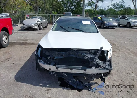 2015 Hyundai Genesis 3.8 z USA, uszkodzony, nr VIN KMHGN4JEXFU052363